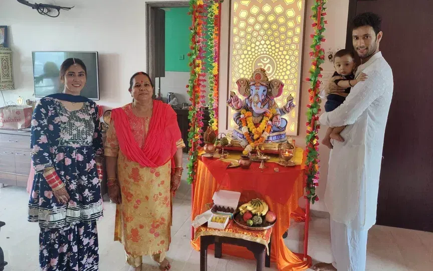 Shivam Dube Family